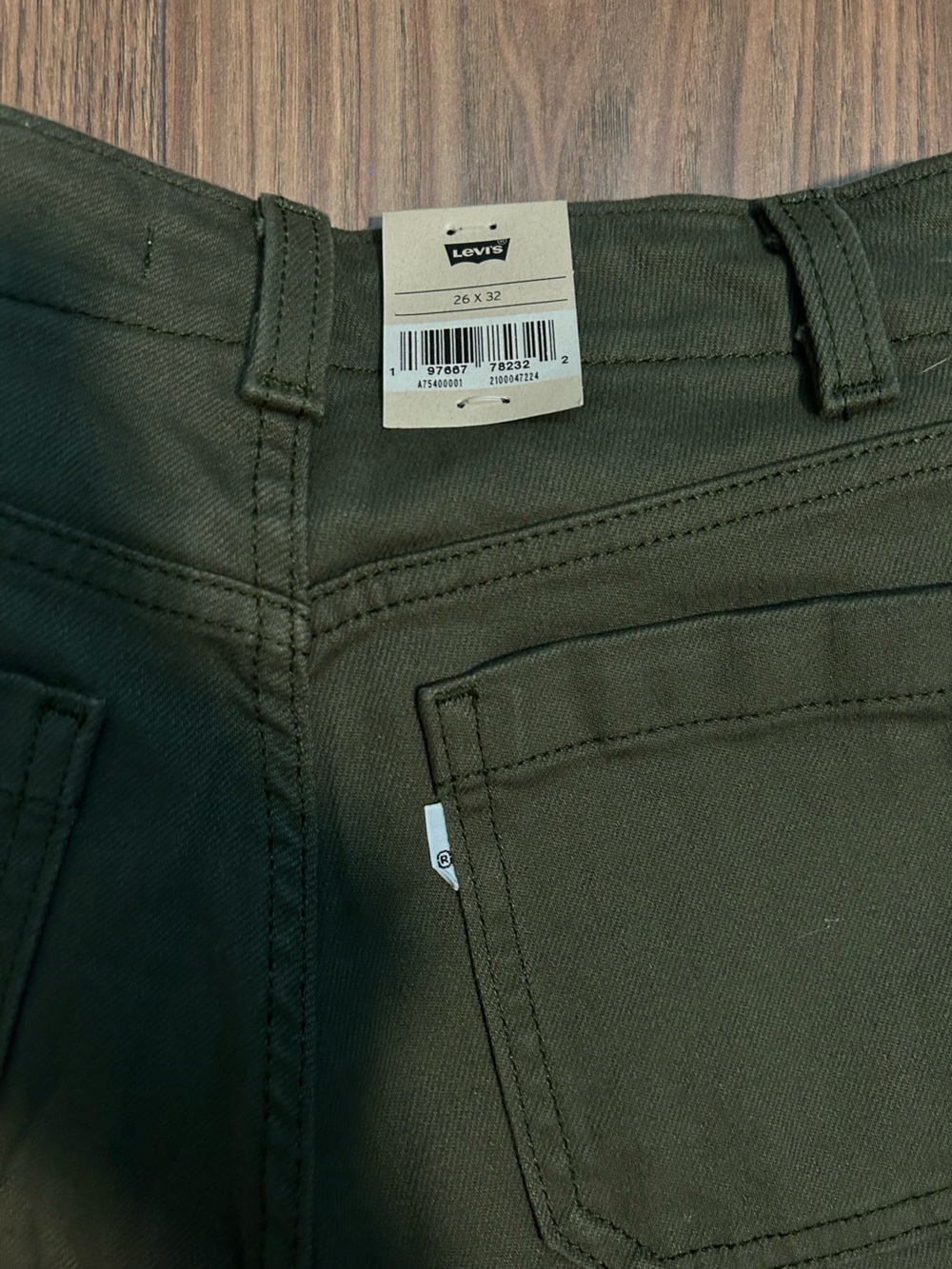 Levi's Women’s Dark Olive Straight-Flare Chinos - Picture 4 of 4